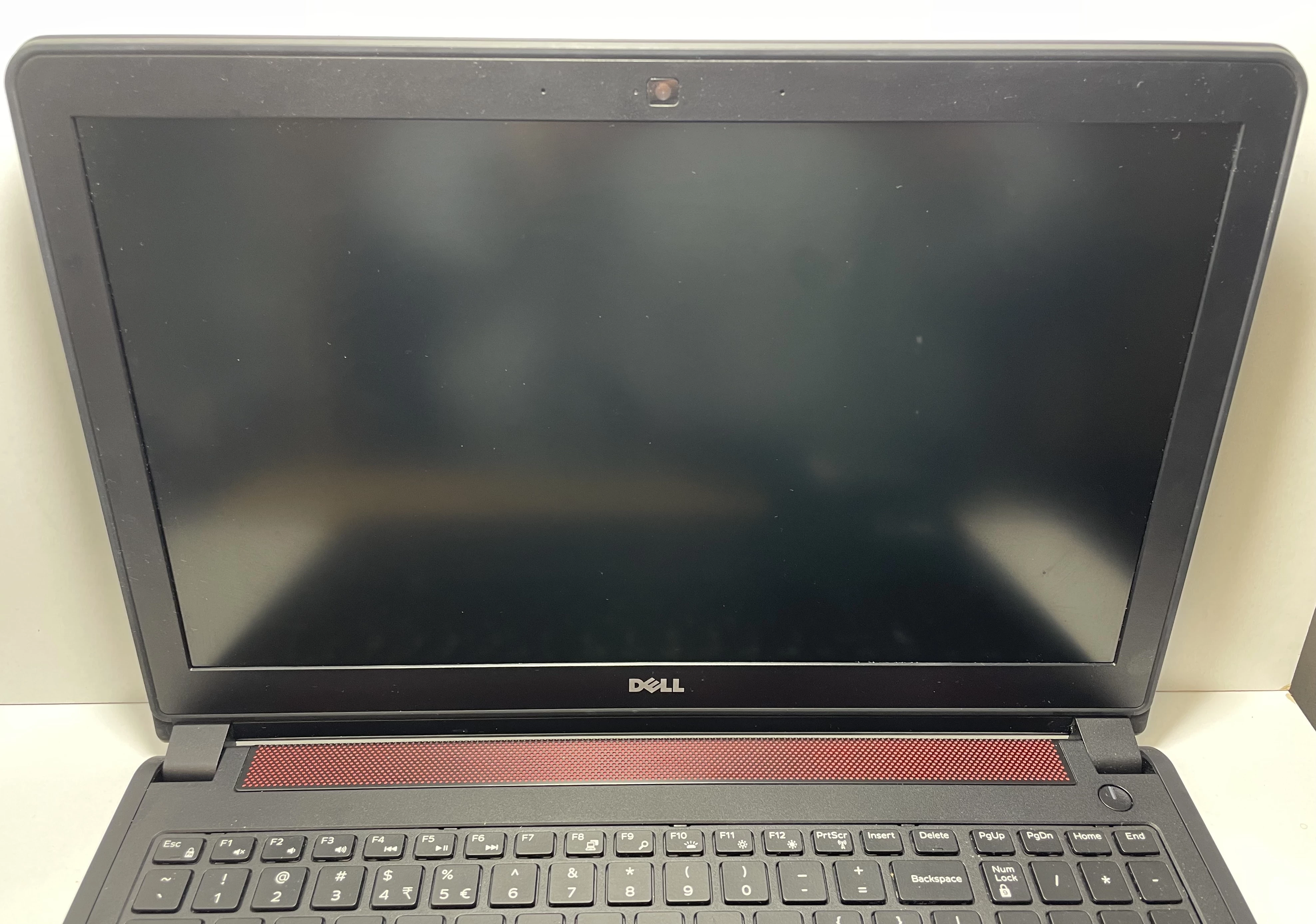laptop-dell-inspiron-15-5000-gaming-p57f-rodzaj-karty-graficznej-grafika-dedykowana