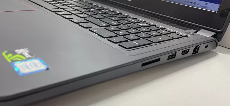 laptop-dell-inspiron-15-5000-gaming-p57f-typ-dysku-twardego-ssd-hdd