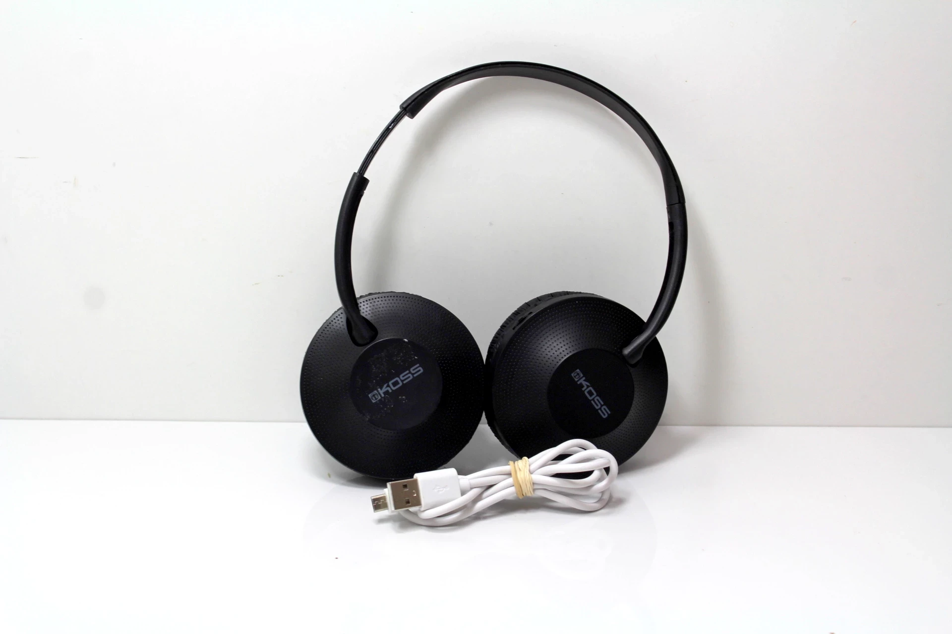 sluchawki-nauszne-bluetooth-koss-stan-uzywany