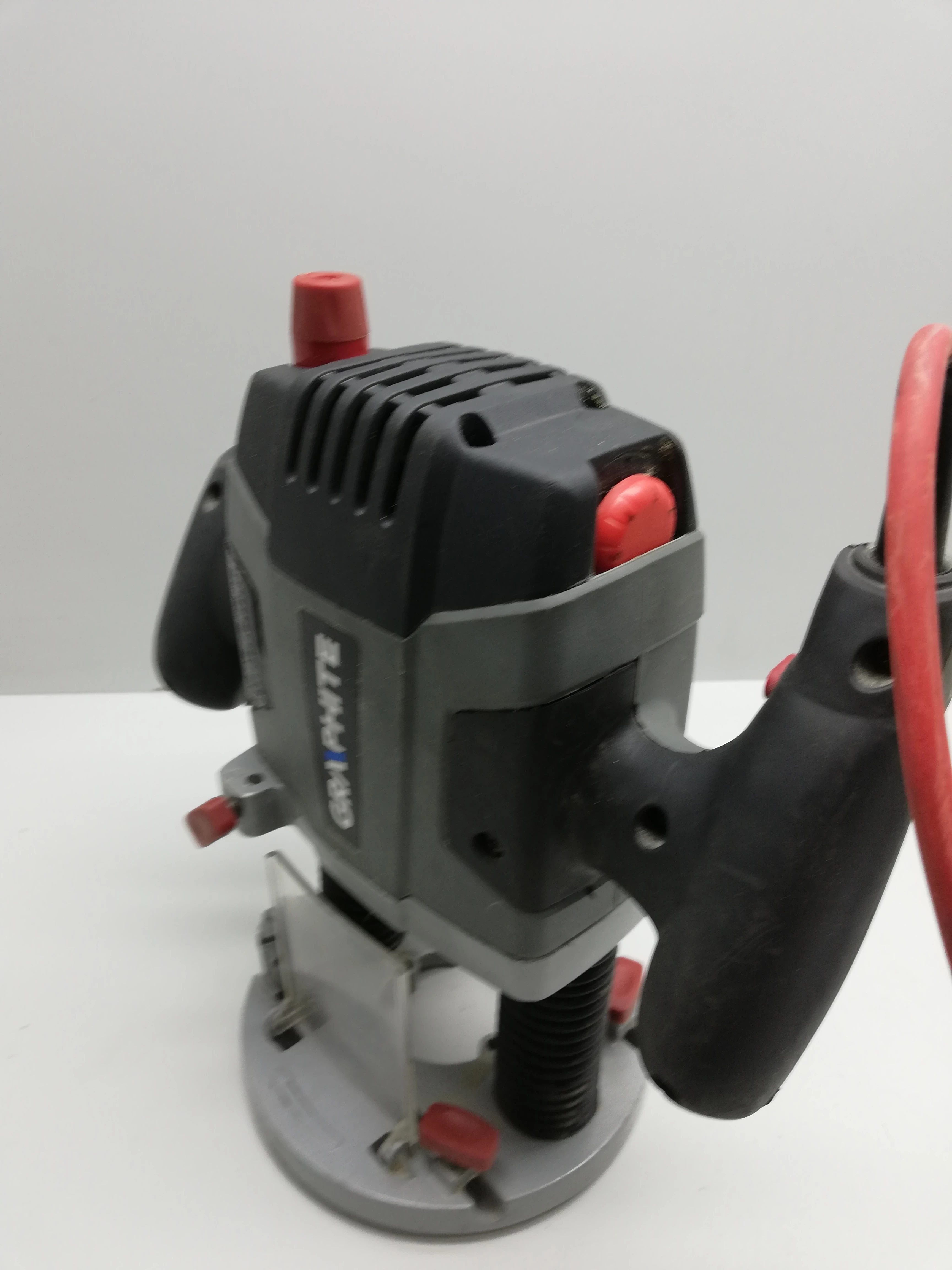 frezarka-graphite-59g717-stan-uzywany