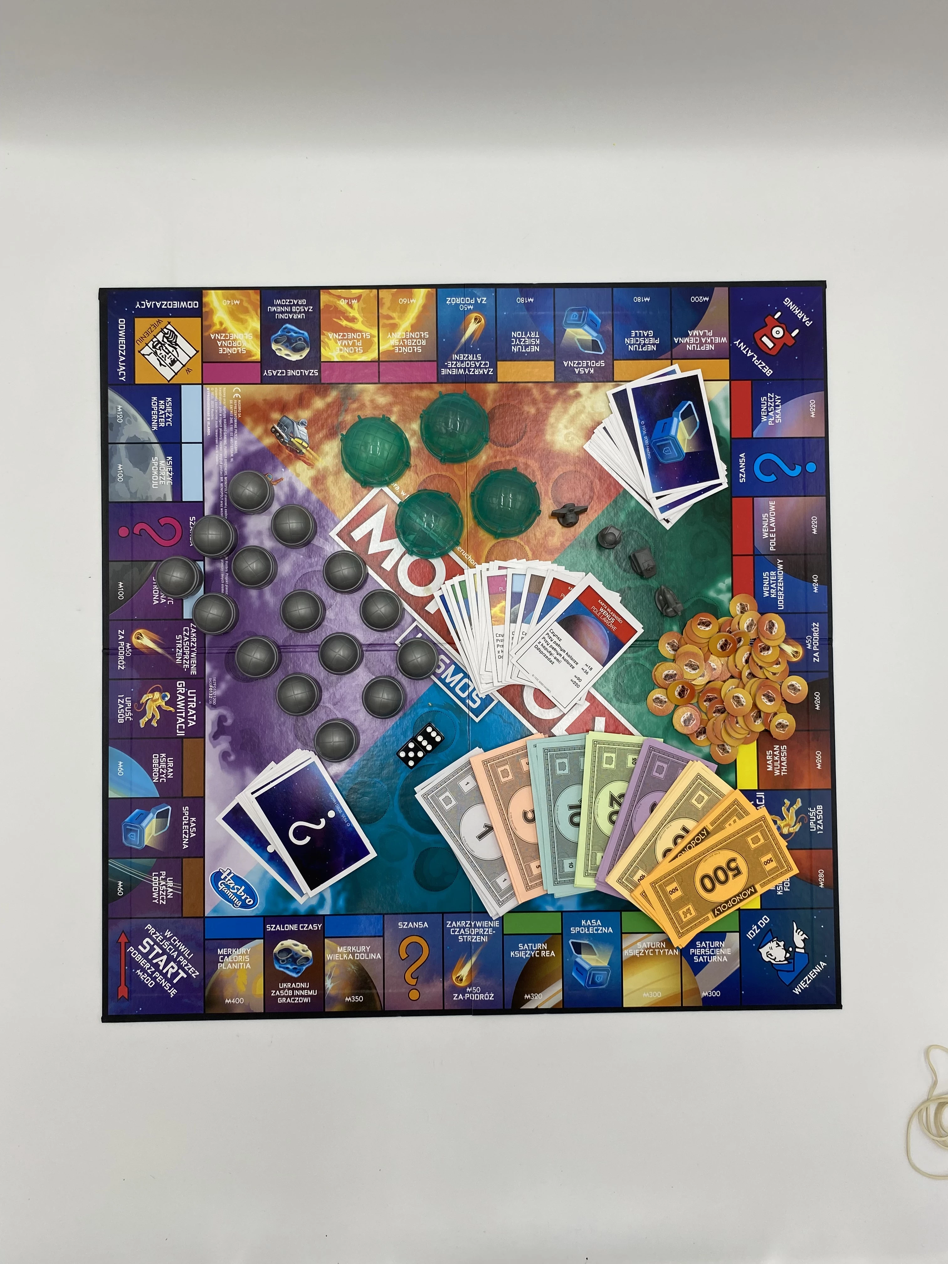 gra-monopoly-kosmos-wiek-gracza-12-14-lat