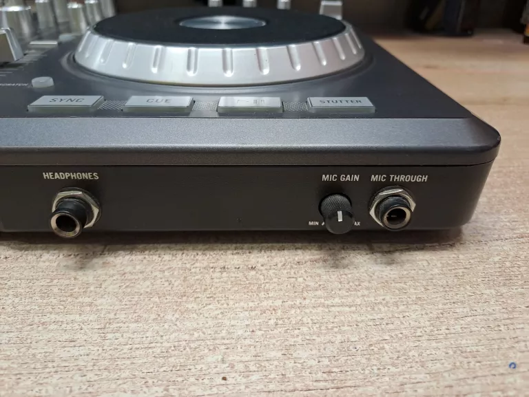 kontroler-dj-numark-mixtrack-pro-model-mixtraxk-pro