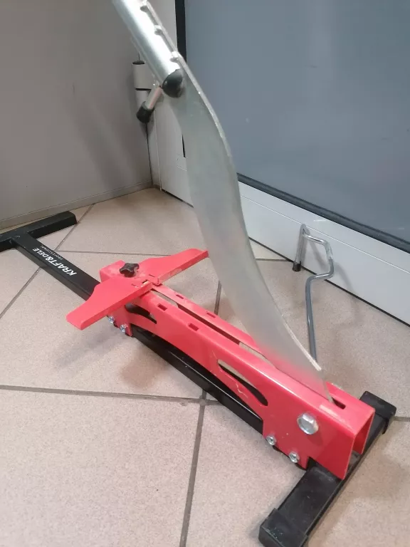 GILOTYNA DO CIĘCIA PANELI PODŁOGOWYCH LAMINOWANYCH