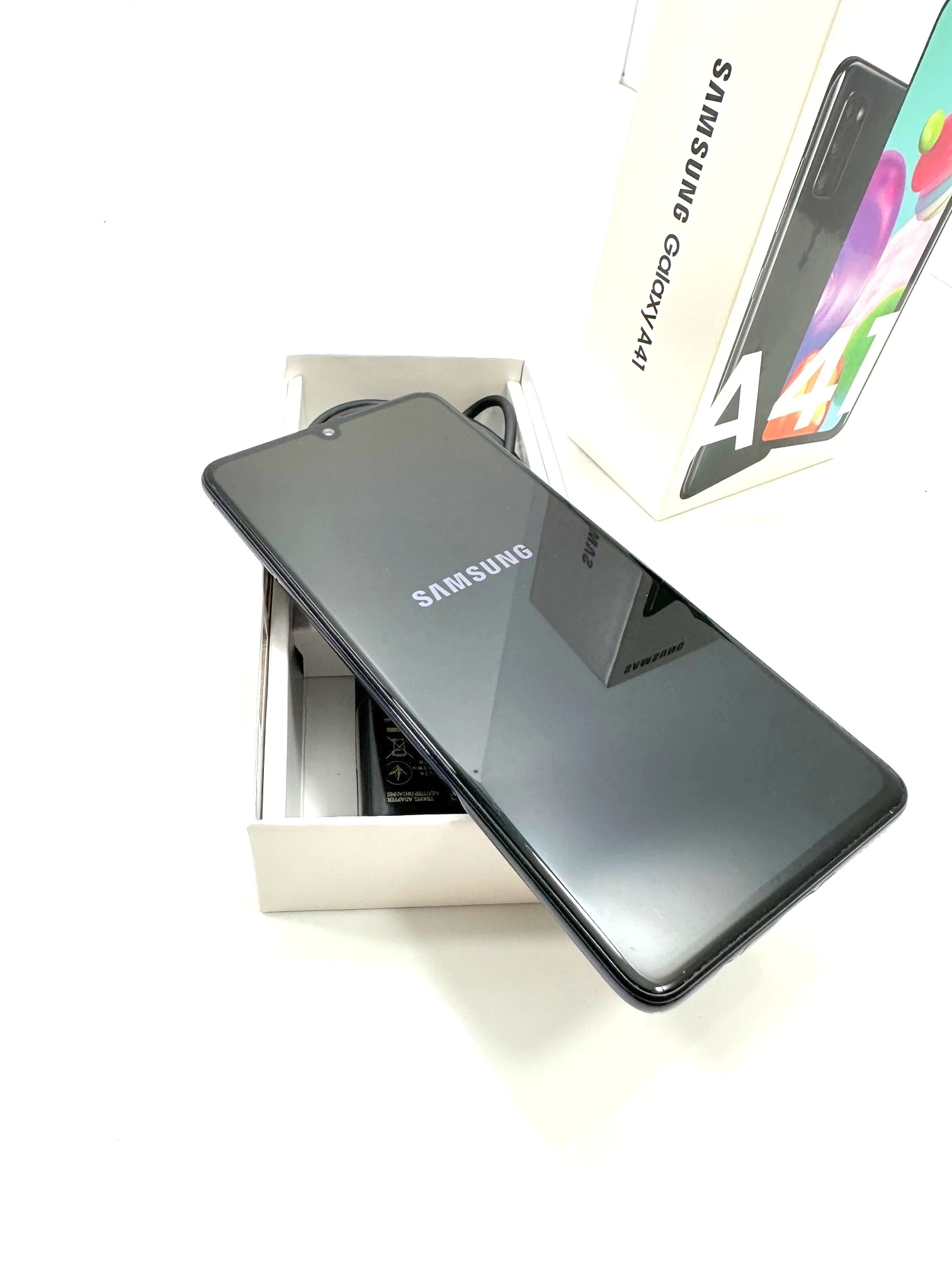 telefon-samsung-a41-komplet-ean-gtin-8806090419102