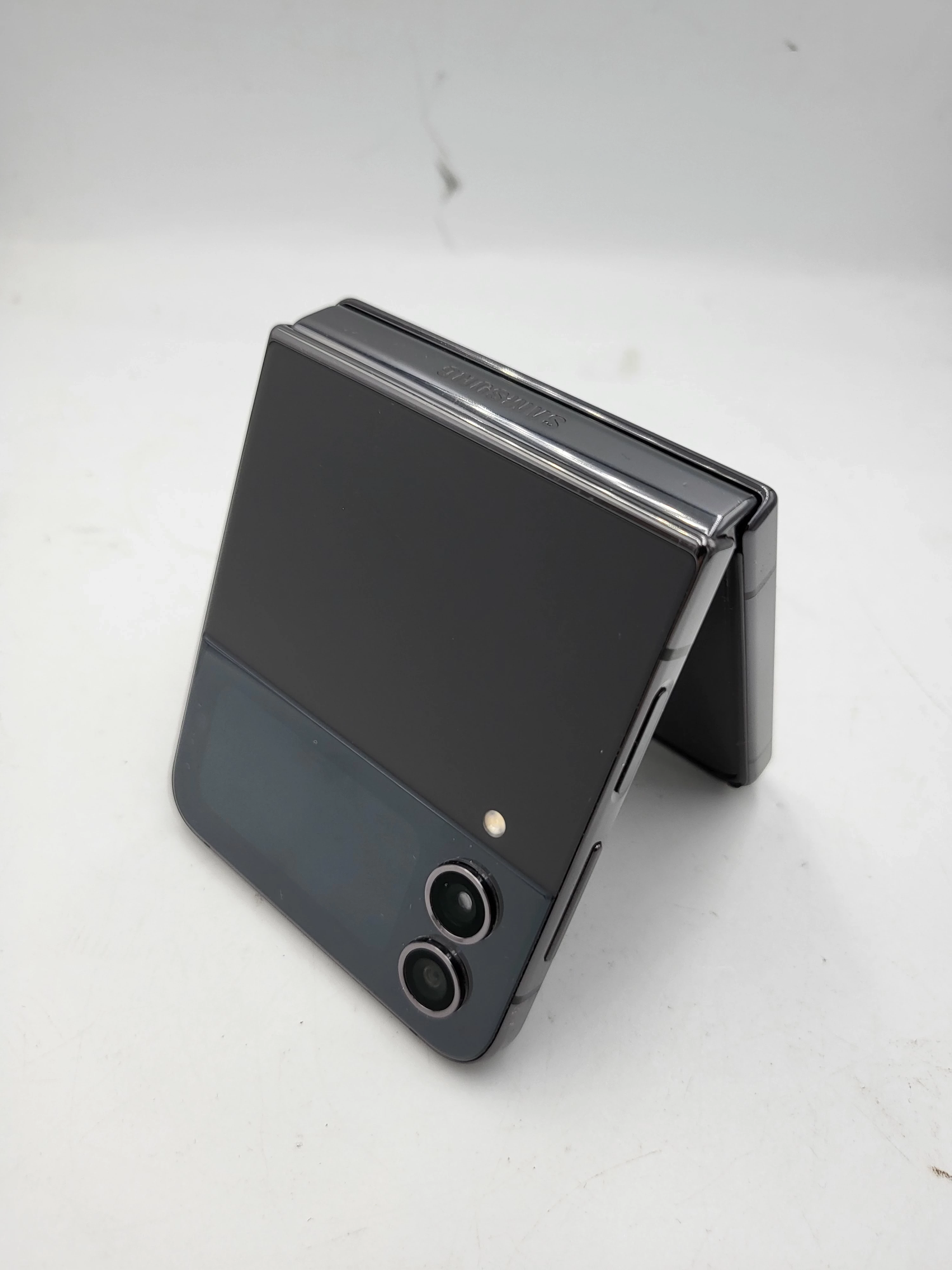 samsung-galaxy-z-flip-4-kolor-szary