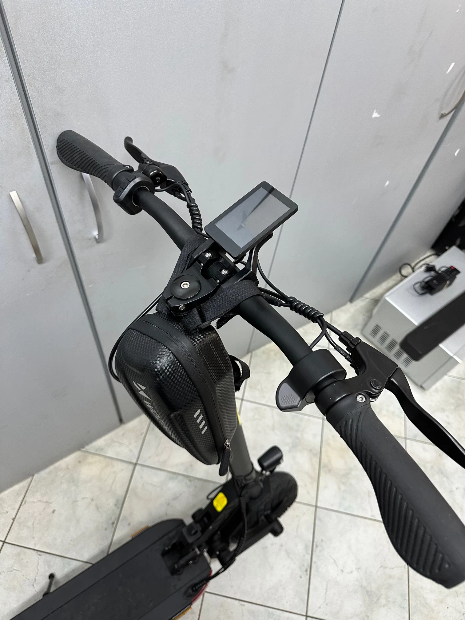 hulajnoga-elektryczna-motus-pro-10-igla-wysokosc-kierownicy-101