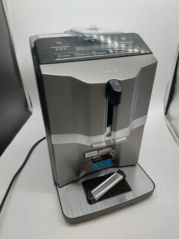 ekspres-siemens-eq-3-s300-armii-krajowej-26-walbrzych-sj