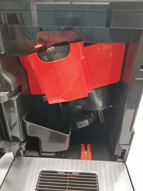 ekspres-siemens-eq-3-s300-stan-niepelny-komplet