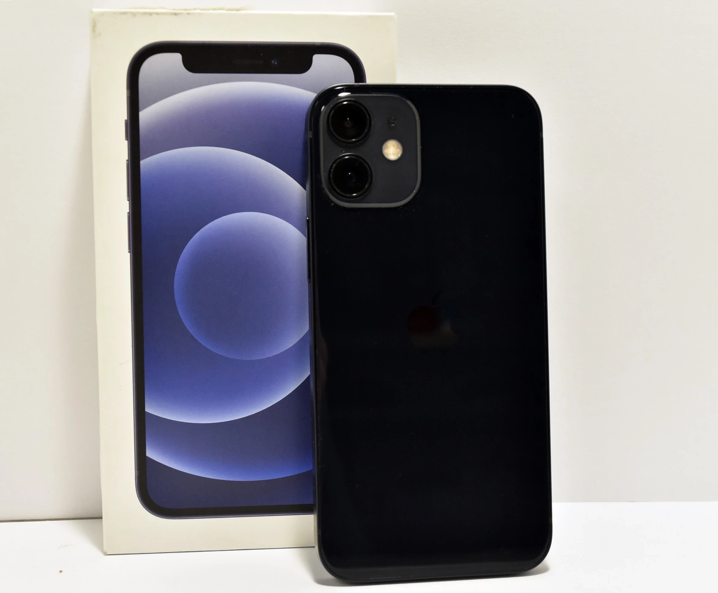 telefon-apple-iphone-12-mini-64gb-czarny-stan-powystawowy