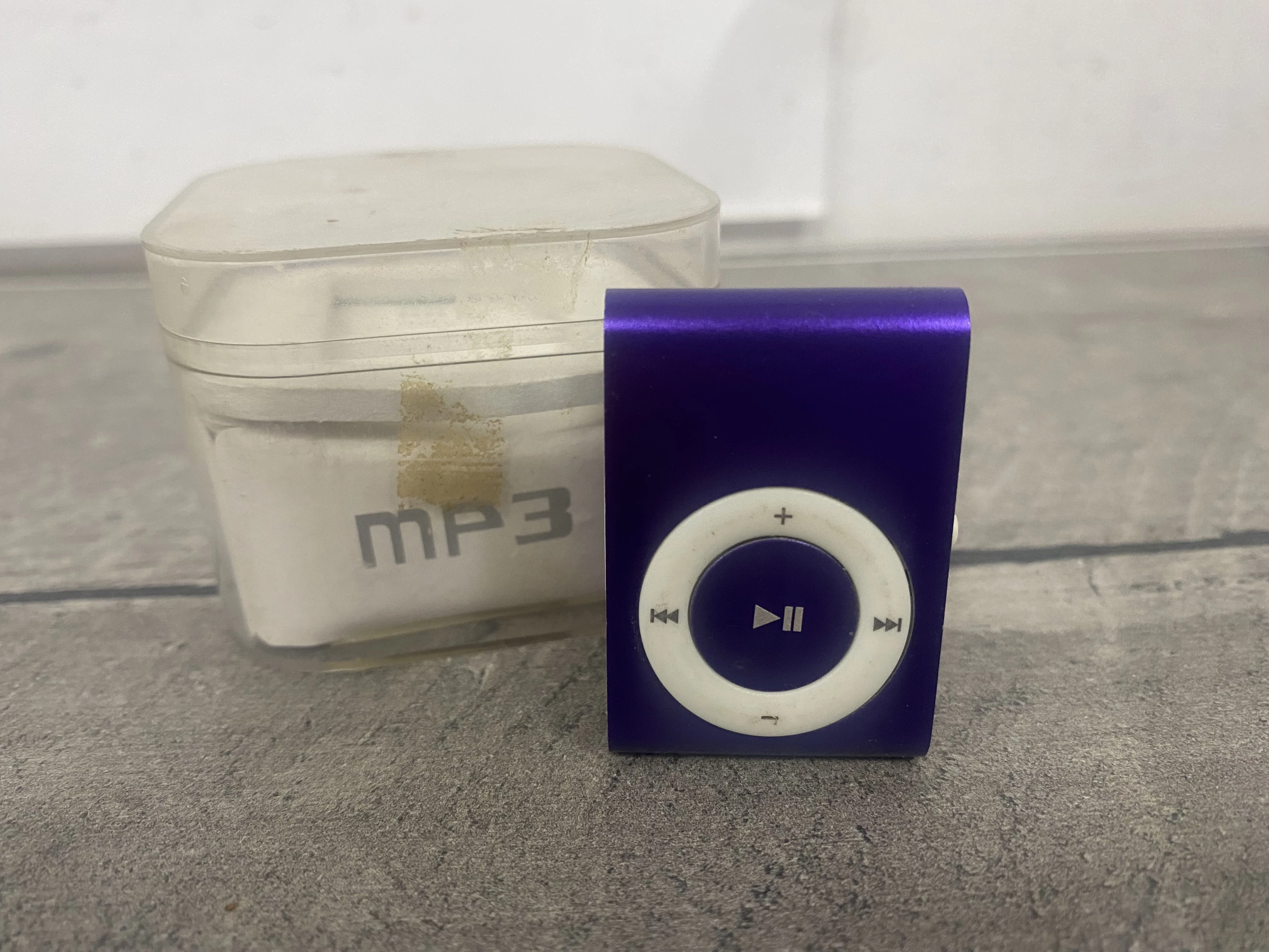 odtwarzacz-mp3-limanowskiego-89-lodz