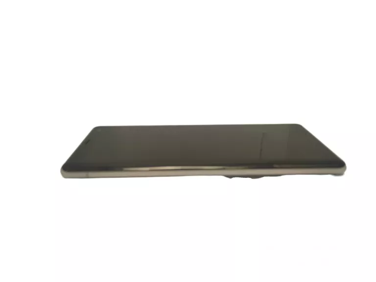TELEFON SONY XPERIA XZ3 4/64 GB - WADA!