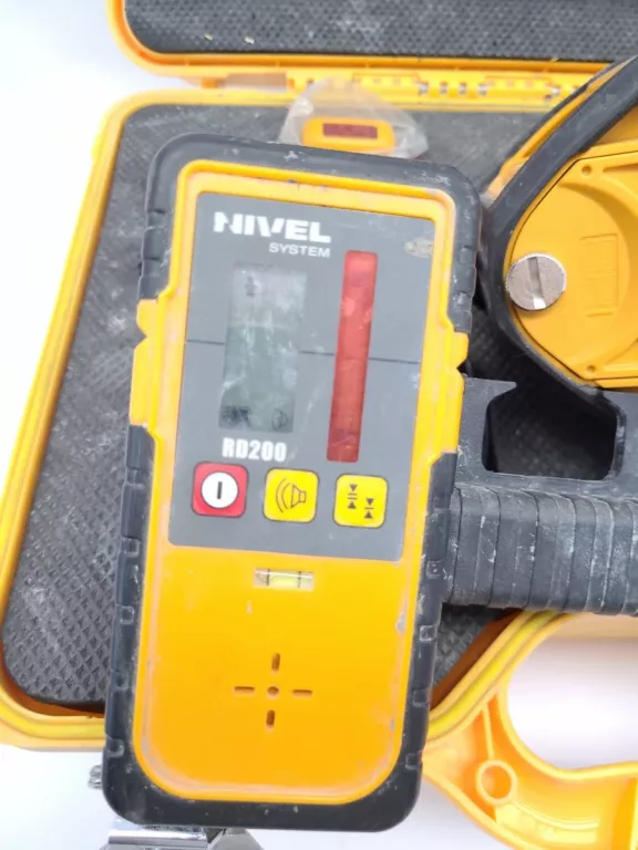 nivel-system-nl520-niwelator-laserowy-product-id-180b5f4e-efda-4c2a-8698-839de81bebaf