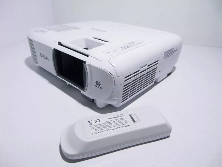 PROJEKTOR EPSON EH-TW750 STAN BARDZO DOBRY