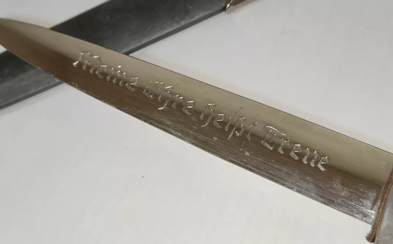 kordzik-ss-1933-meine-ehre-heist-treuerzm-m714-stary-rynek-3-minsk-mazowiecki