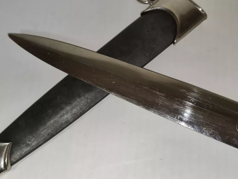 kordzik-ss-1933-meine-ehre-heist-treuerzm-m714-stary-rynek-3-minsk-mazowiecki