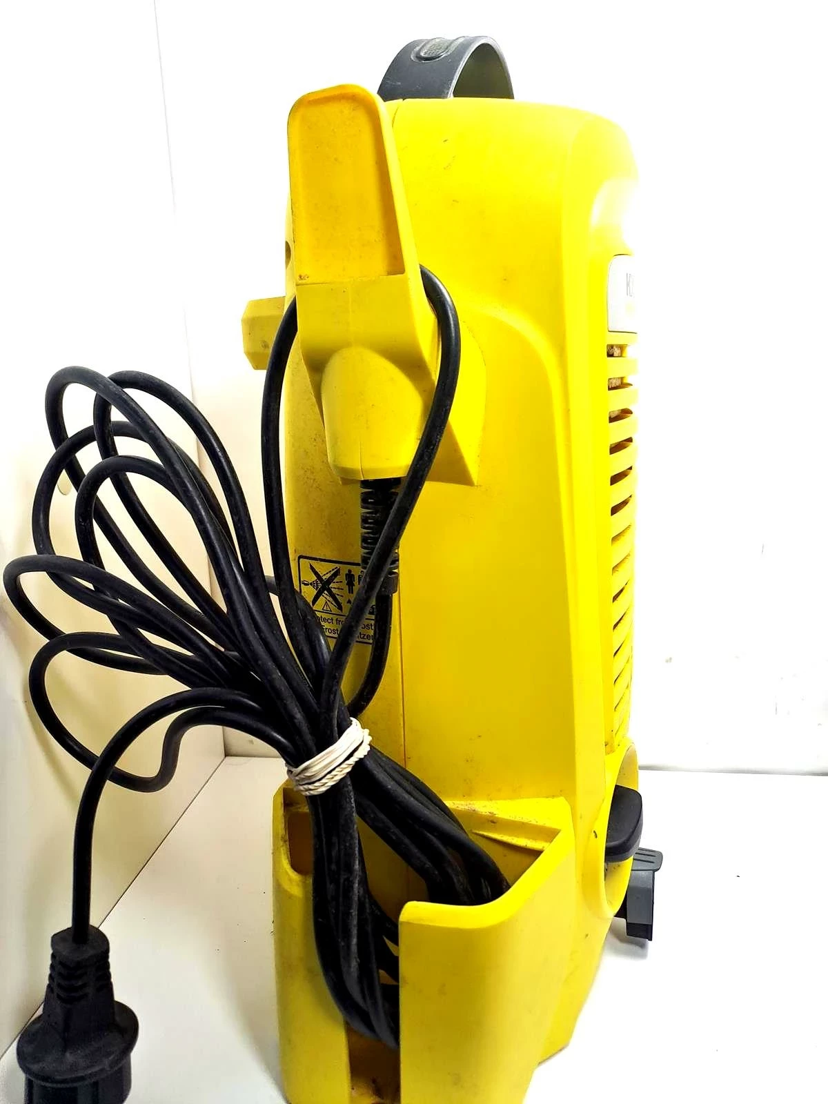 myjka-cisnieniowa-karcher-k2-universal-edition-maksymalna-moc-1400