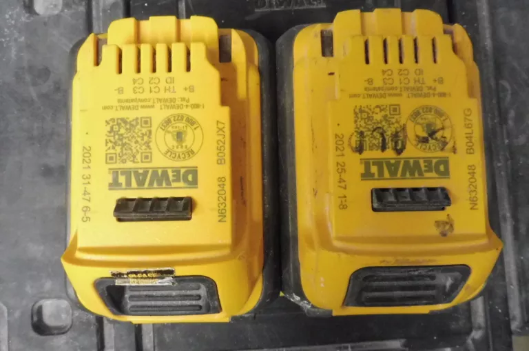 PILARKA TARCZOWA DEWALT DCS578 + 2 AKU 6AH