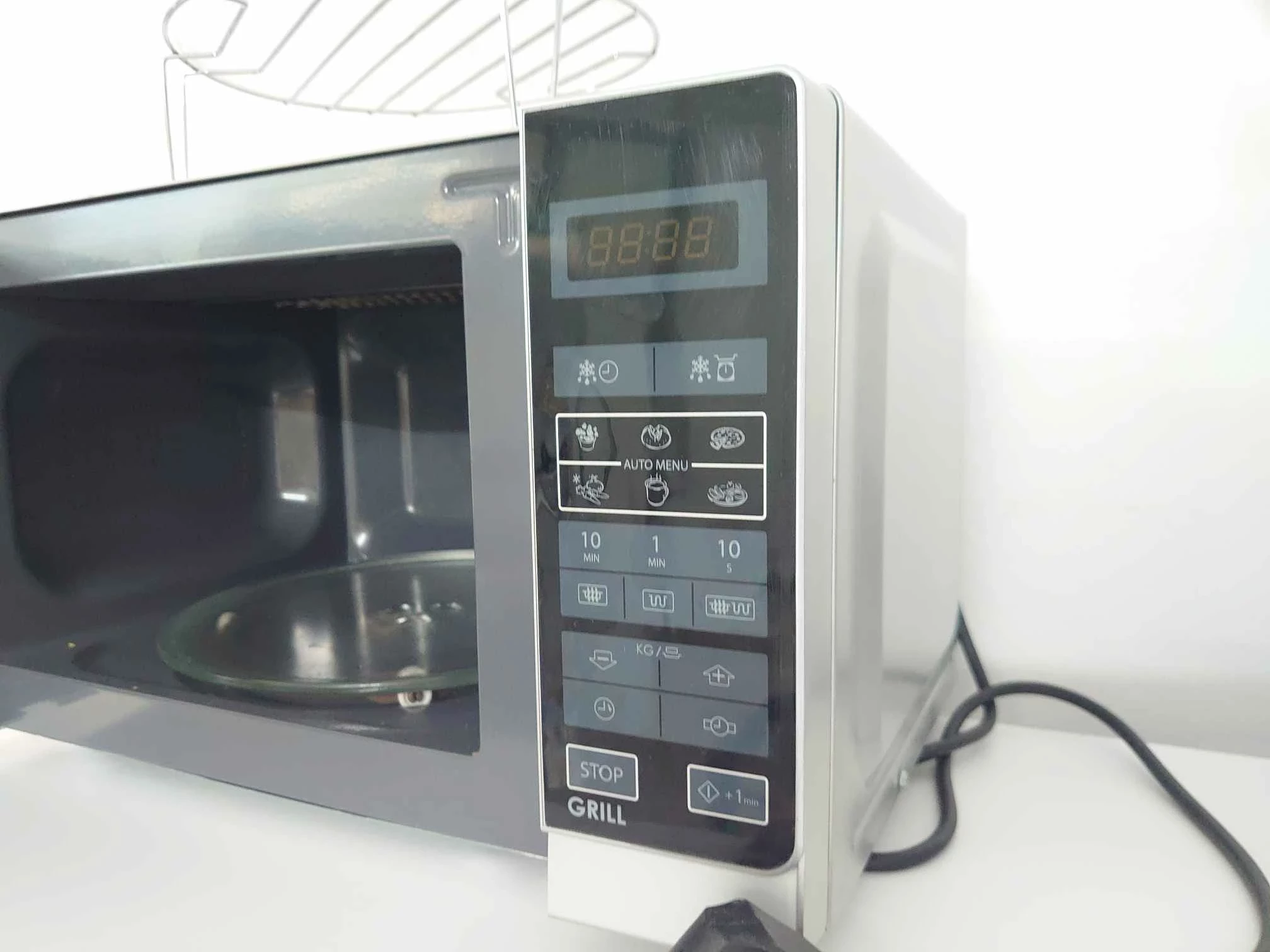 kuchenka-mikrofalowa-sharp-r-642ine-kolor-dominujacy-srebrnyszary