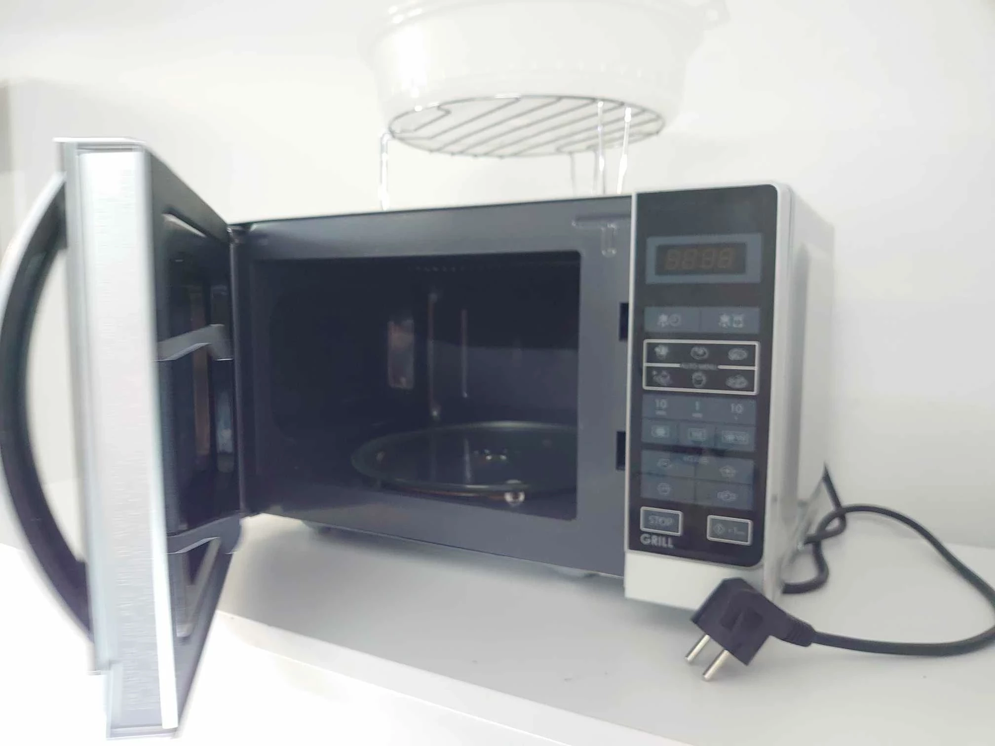 kuchenka-mikrofalowa-sharp-r-642ine-ean-gtin-4974019744445