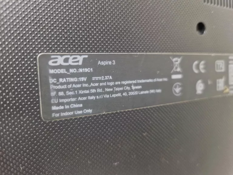 LAPTOP ACER ASPIRE 3  256 GB 12 GB RAM I3