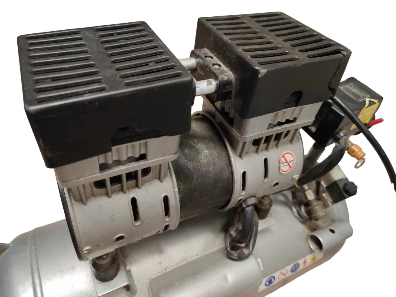 kompresor-bezolejowy-magnum-jwa-30-30l-8-bar-800w-przecena-ean-gtin-5901185100033