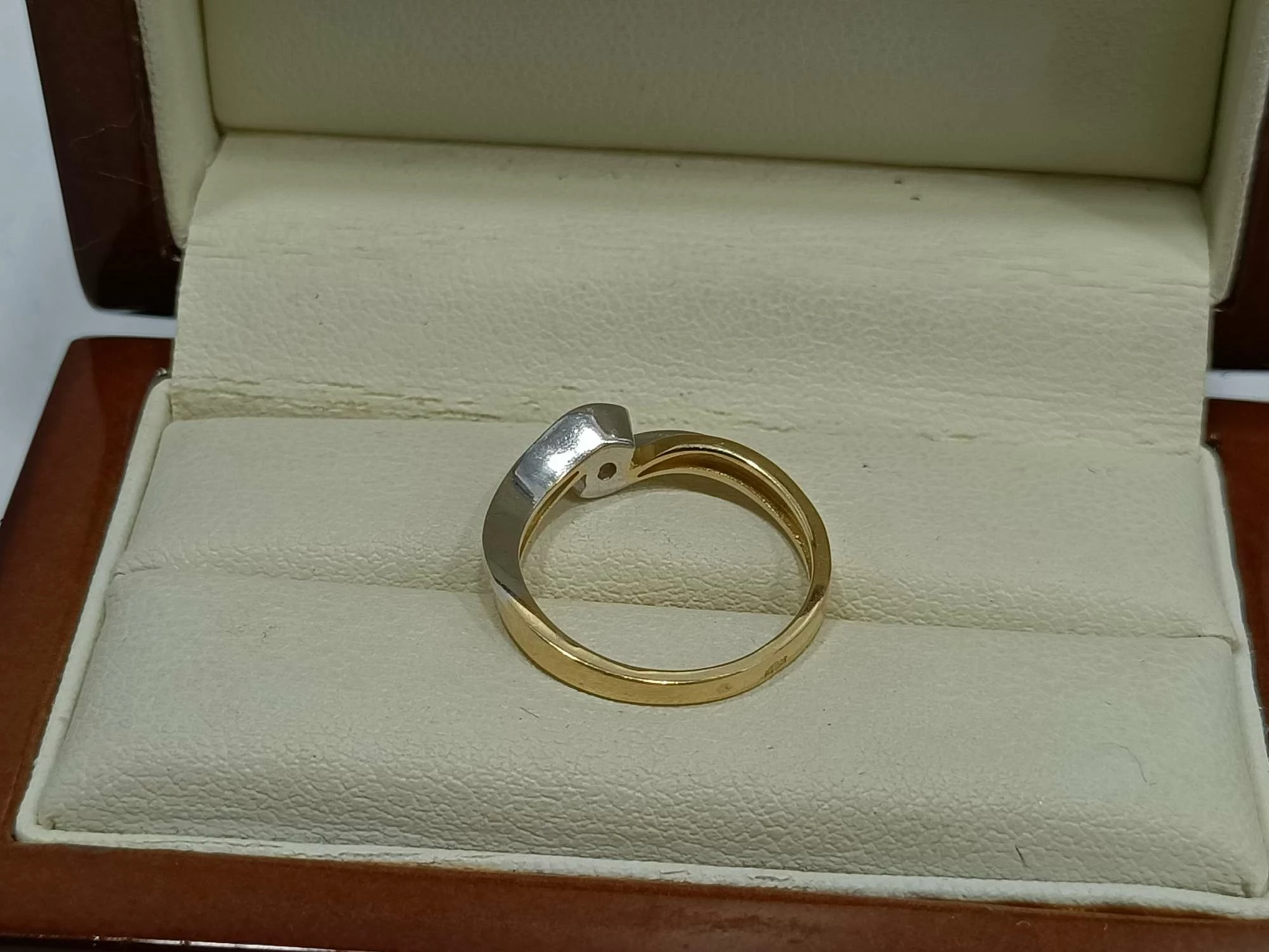 piekny-zloty-pierscionek-228g-pr585-r10-rodzaj-2205-2