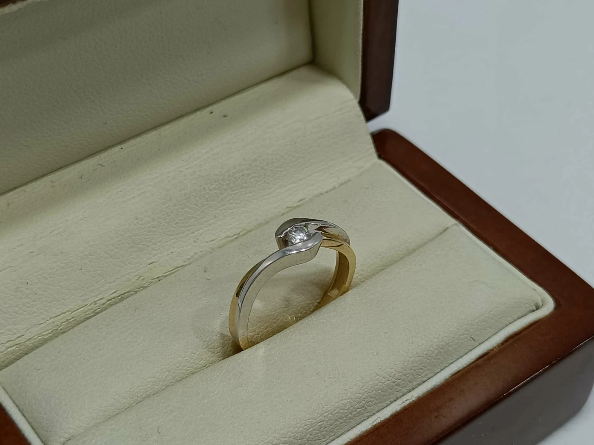 piekny-zloty-pierscionek-228g-pr585-r10-batalionow-3a-plock