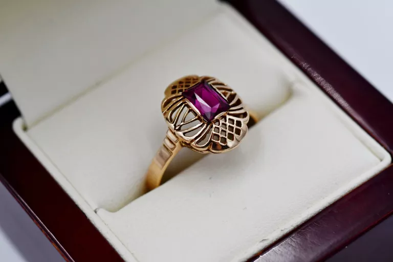 duzy-zloty-pierscionek-z-czerwonym-oczkiem-585-r2-os-piastowskie-74a-poznan