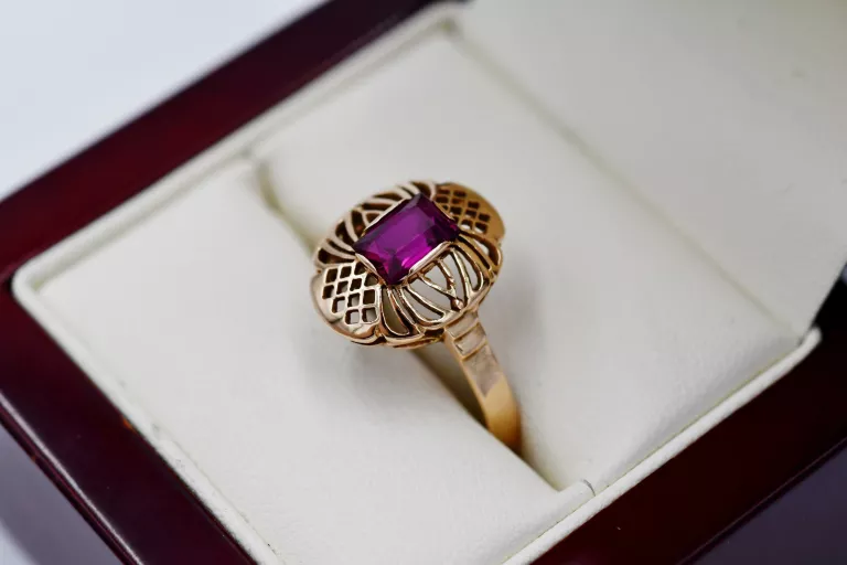 duzy-zloty-pierscionek-z-czerwonym-oczkiem-585-r2-material-zloto