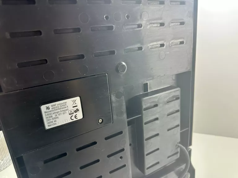 GRILL ELEKTRYCZNY Z KAMIENNĄ PŁYTĄ WMF 3