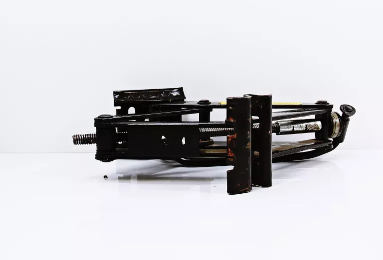 lewarek-podnosnik-uniwersalny-zm-izamot-600-product-id