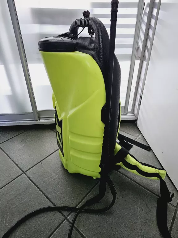 opryskiwacz-akumulatorowy-marolex-rx-12l-kod-producenta-s052141