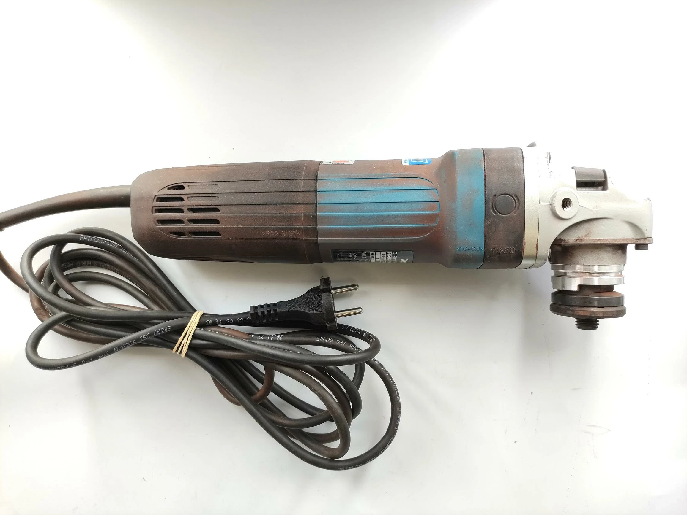 szlifierka-katowa-makita-ga5041c-1400w-rodzaj-zasilania-sieciowe