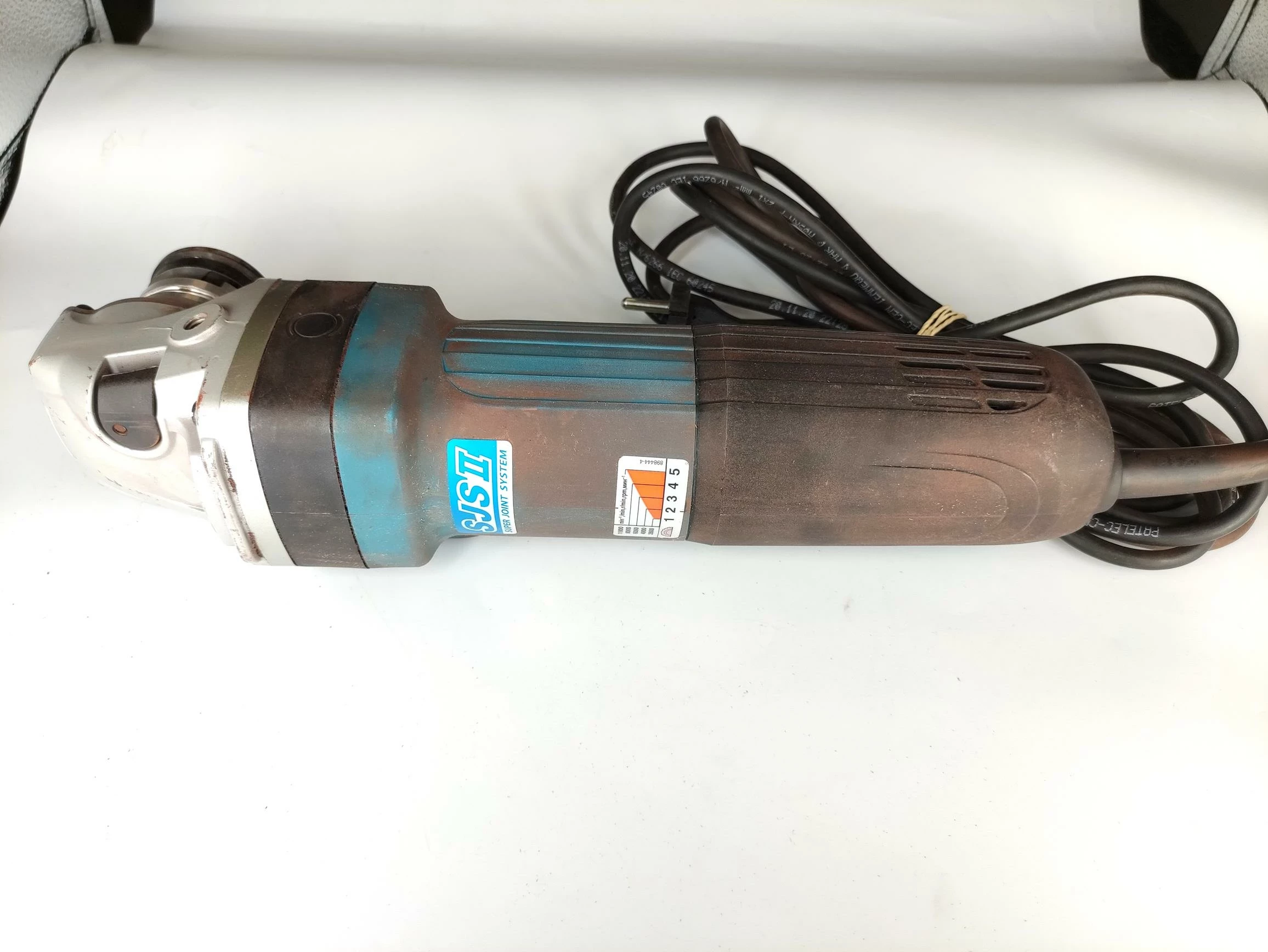 szlifierka-katowa-makita-ga5041c-1400w-ean-gtin-088381627665