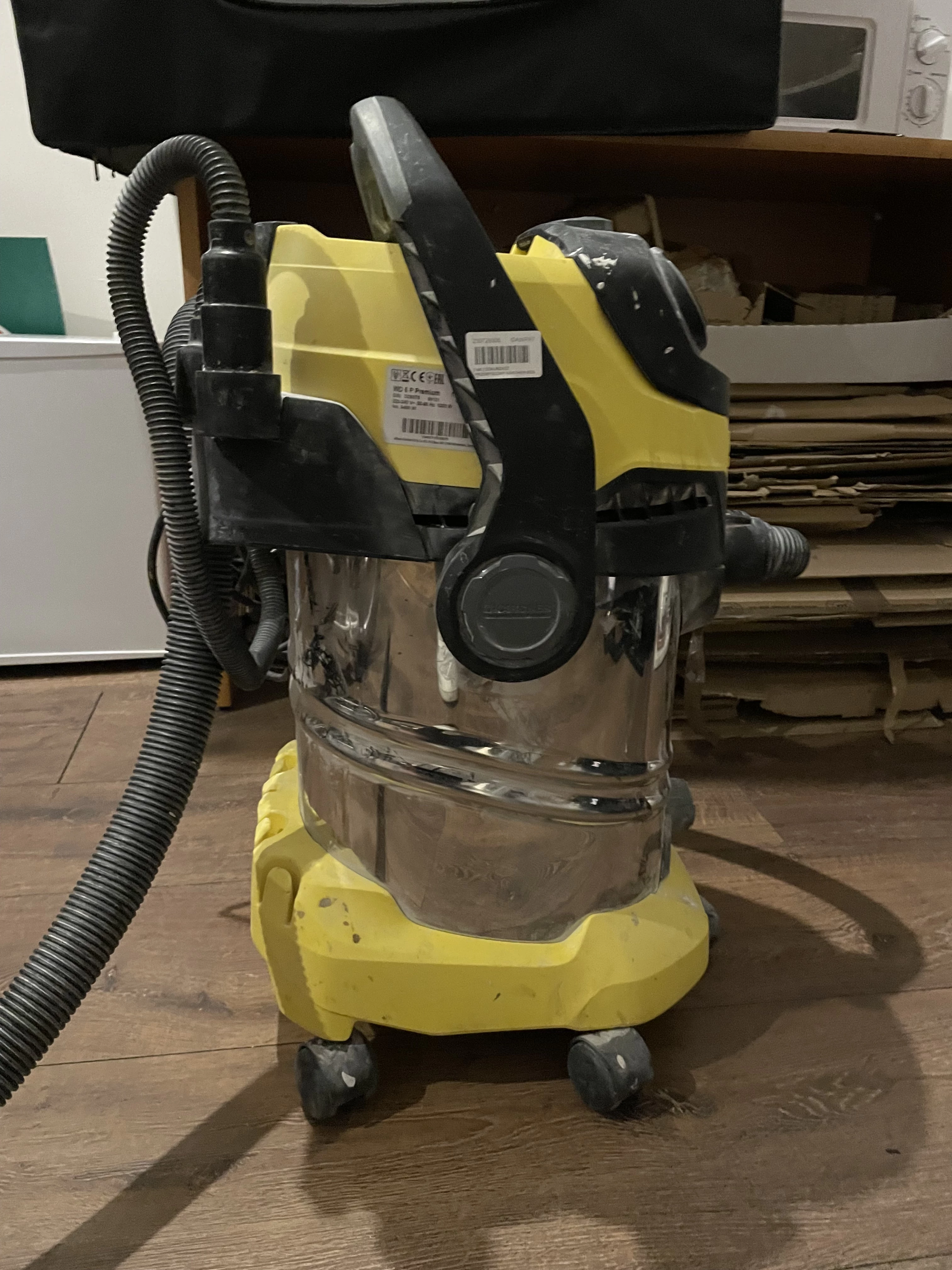 odkurzacz-przemyslowy-karcher-wd6-p-rodzaj-odkurzacza-bezworkowy