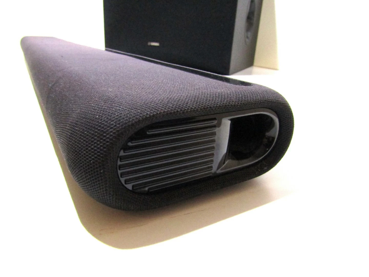 soundbar-yamaha-yas-106-marka-yamaha