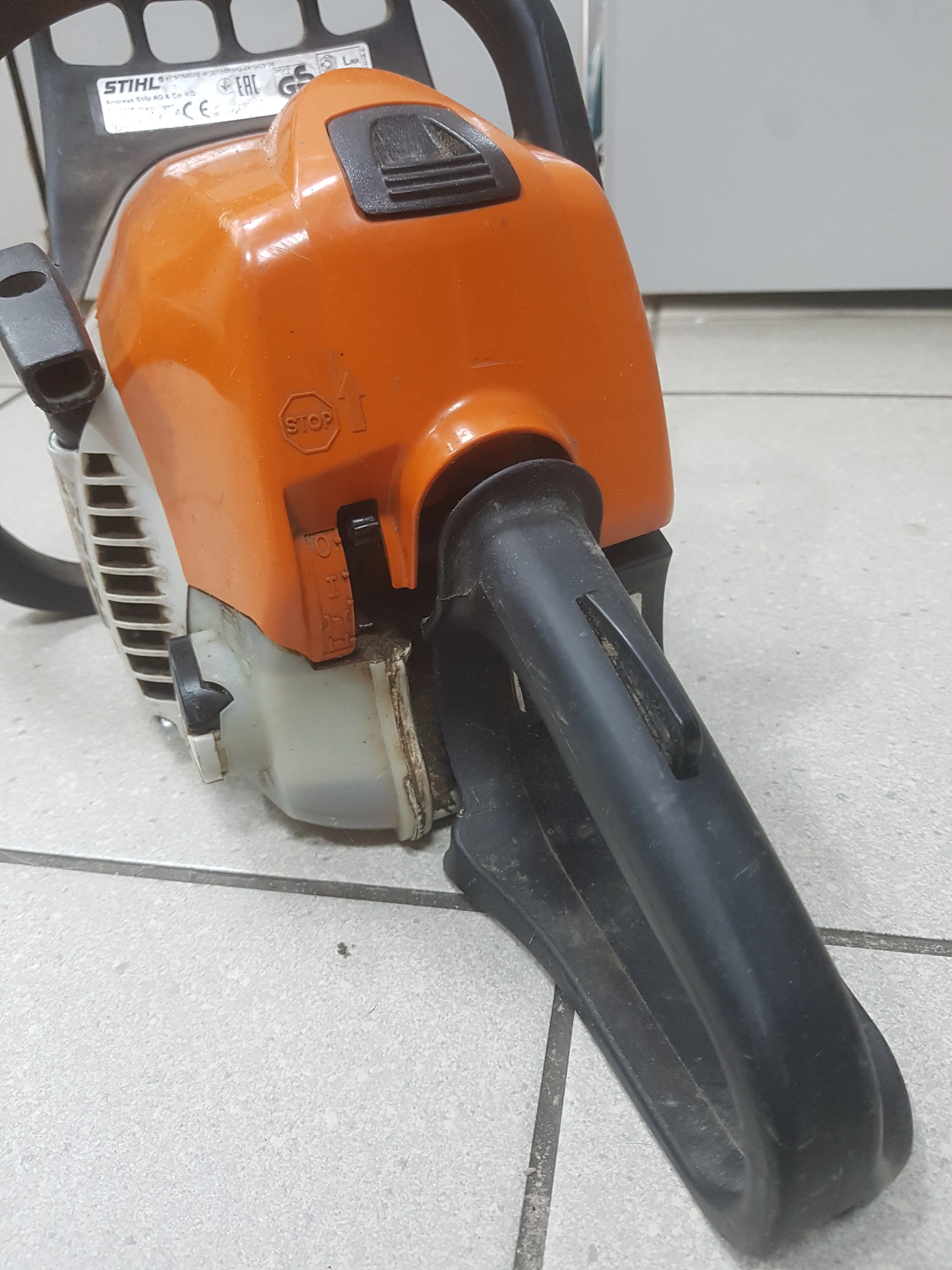 pila-spalinowa-stihl-ms181-2018-zasilanie-spalinowe