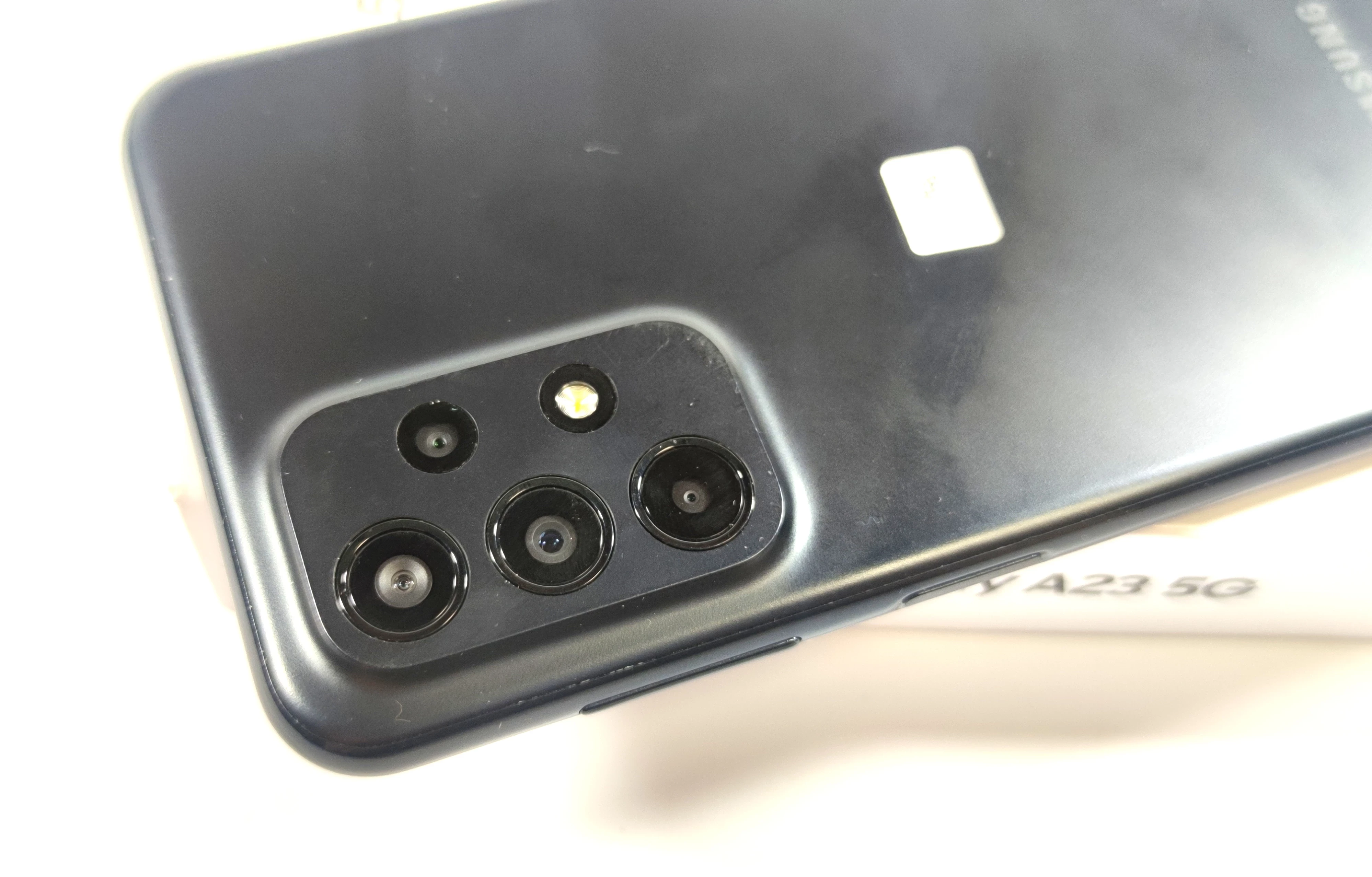 samsung-galaxy-a23-5g-464gb-typ-smartfon