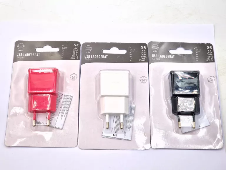 GNIAZDKO USB LADEGERAT 100-240V RÓŻNE KOLORY