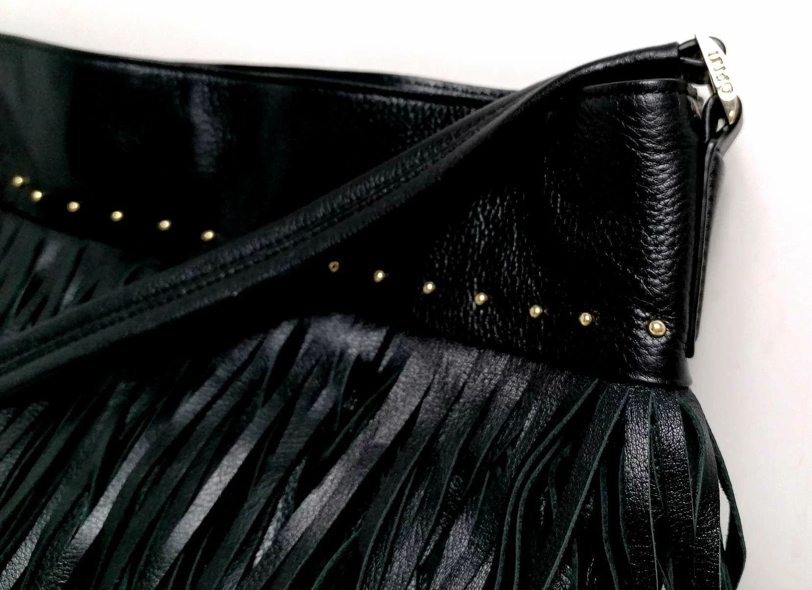 torebka-czarna-skora-naturalna-liu-jo-jak-nowa-material-dominujacy-skora-naturalna