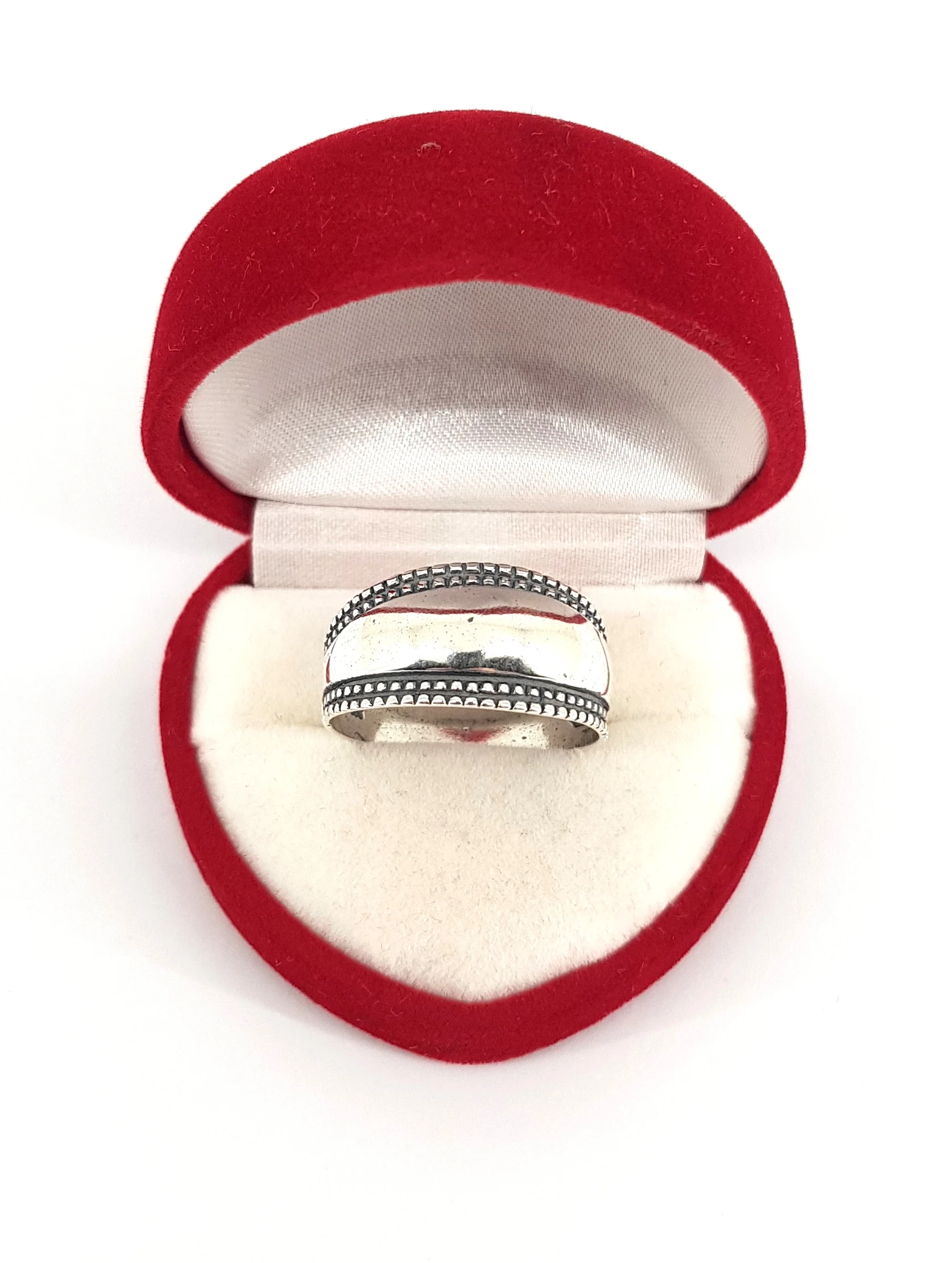 ladny-srebrny-pierscionek-925-268g-material-15835-4