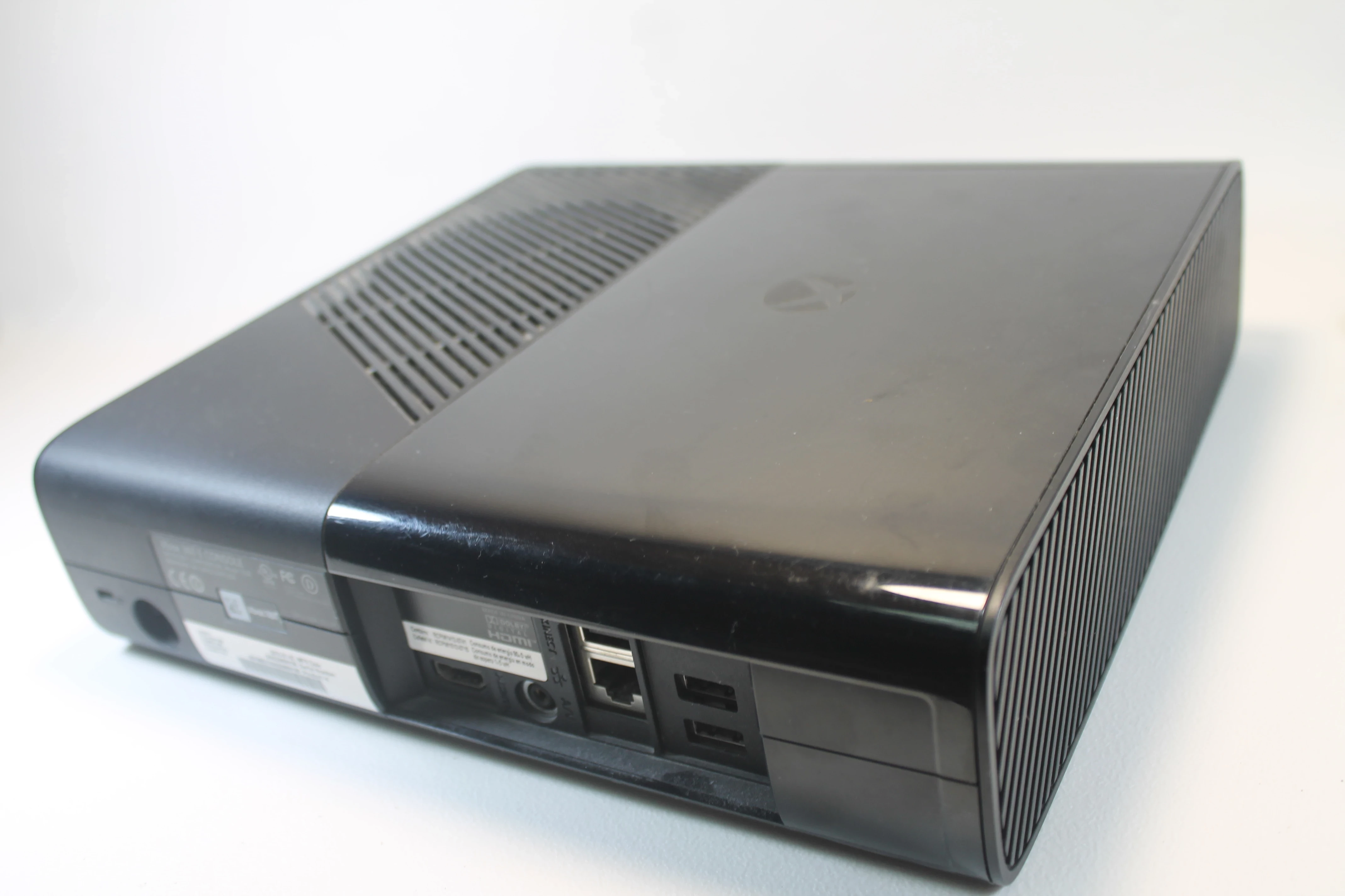 konsola-xbox-360-model-1538-sn004220650108-dysk-wbudowana-pamiec-brak