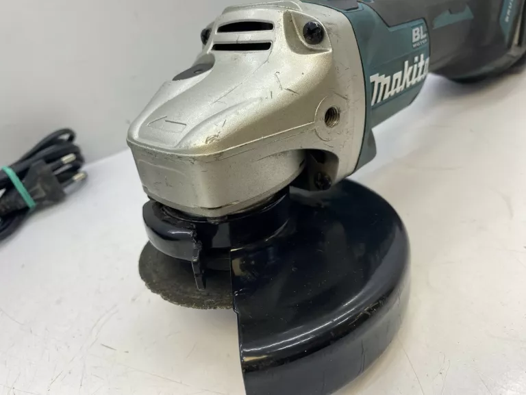SZLIFIERKA KĄTOWA MAKITA DGA504Z