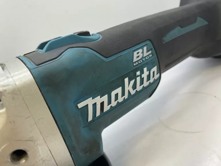 SZLIFIERKA KĄTOWA MAKITA DGA504Z