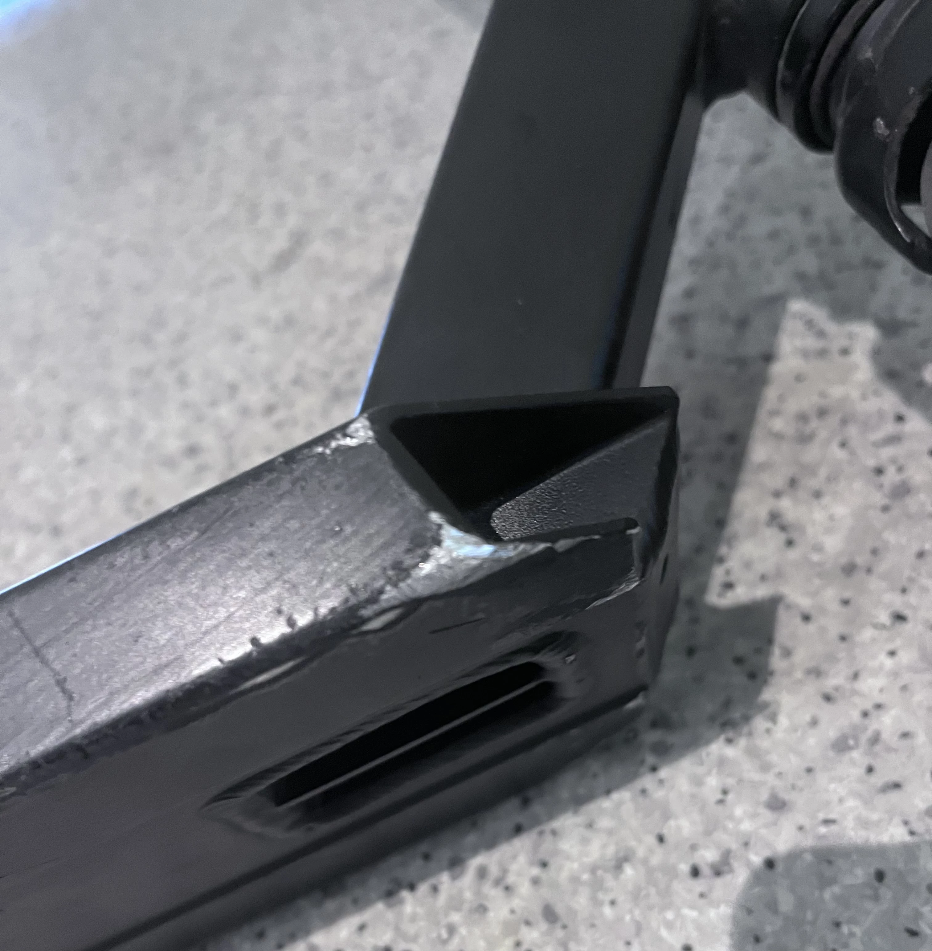 hulajnoga-wyczynowa-movino-edge-zlota-stan-uzywany