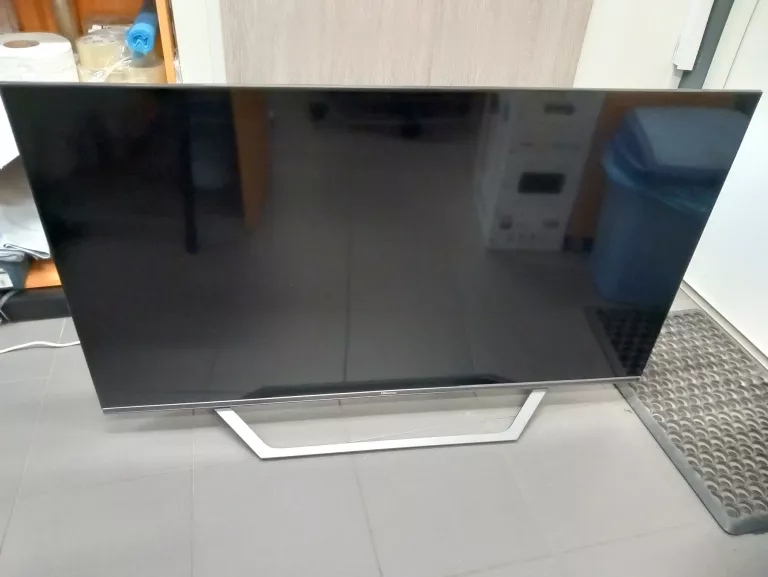 TELEWIZOR QLED HISENSE 50A7GQ 50"