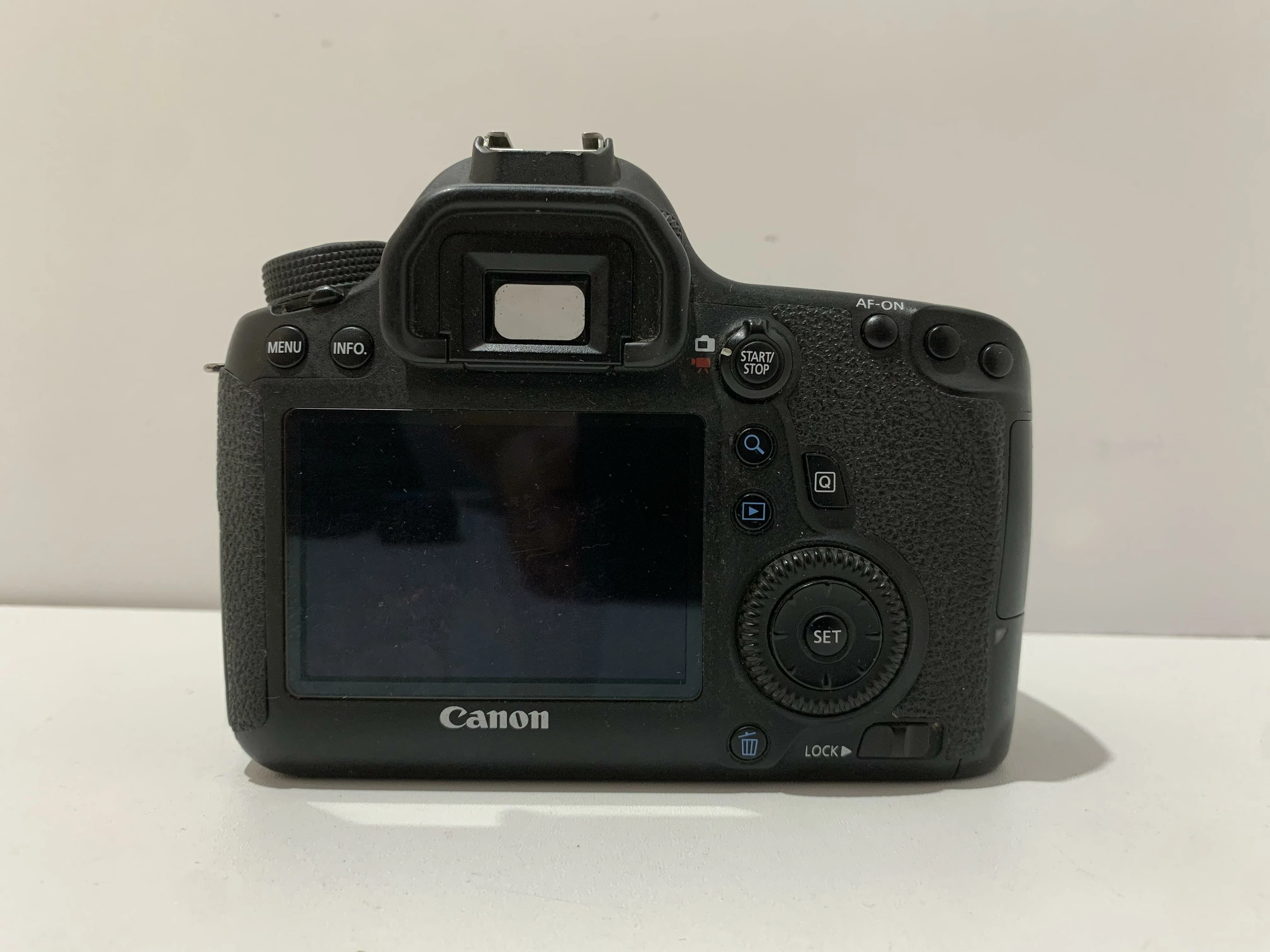 lustrzanka-canon-eos-6d-korpusladowarkabateria-ean-gtin-8714574593869