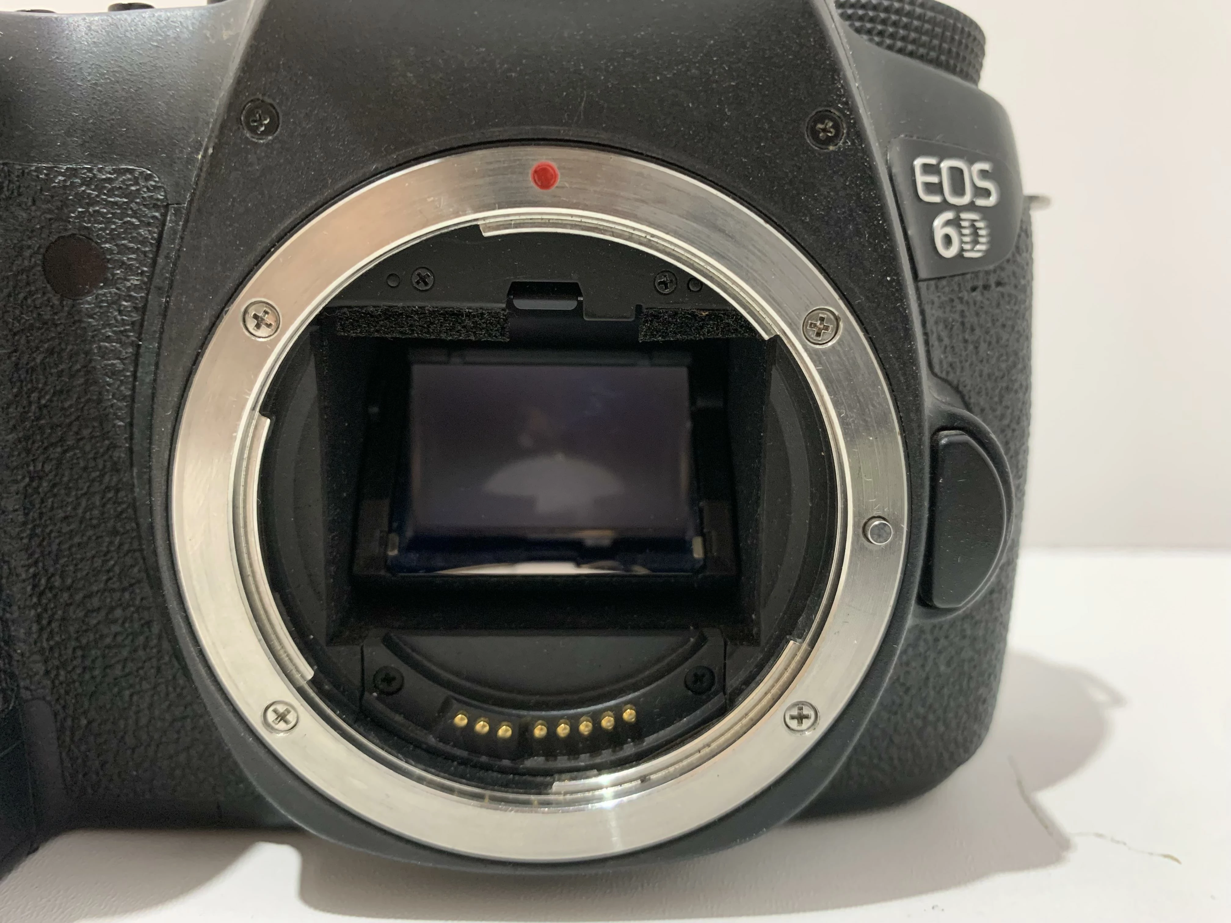 lustrzanka-canon-eos-6d-korpusladowarkabateria-product-id-12ac262e-7778-47ad-a4a4-3507a9ccca32