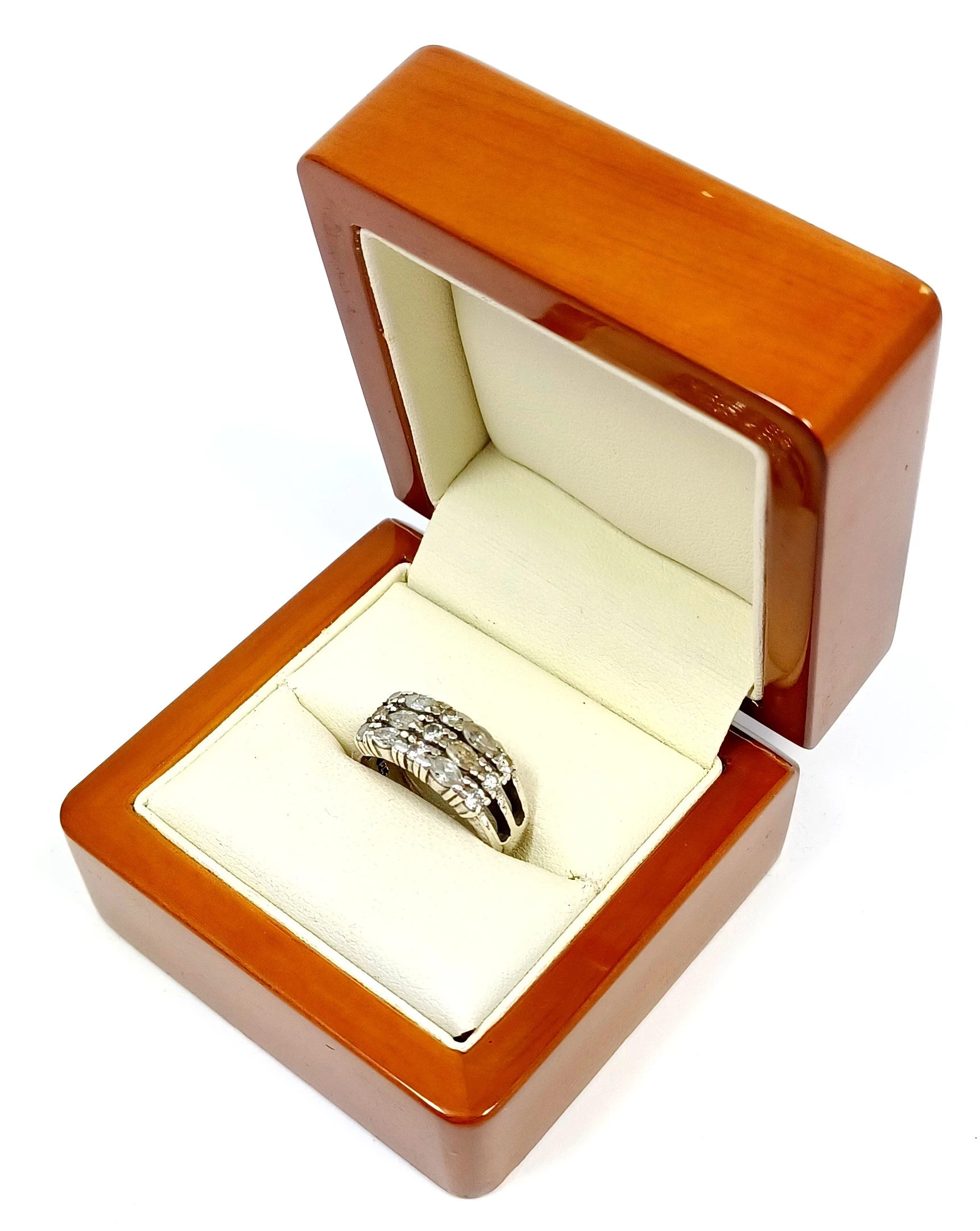 sliczny-srebrny-pierscionek-567g-p925-r13-ean-gtin-3166294499696