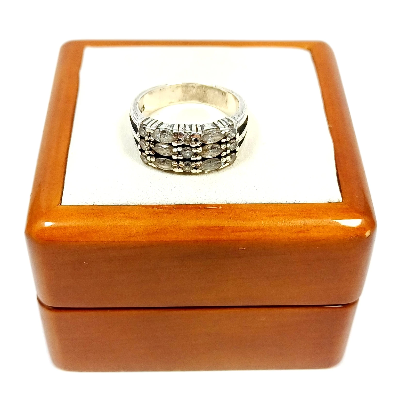 sliczny-srebrny-pierscionek-567g-p925-r13-rodzaj-2205-16